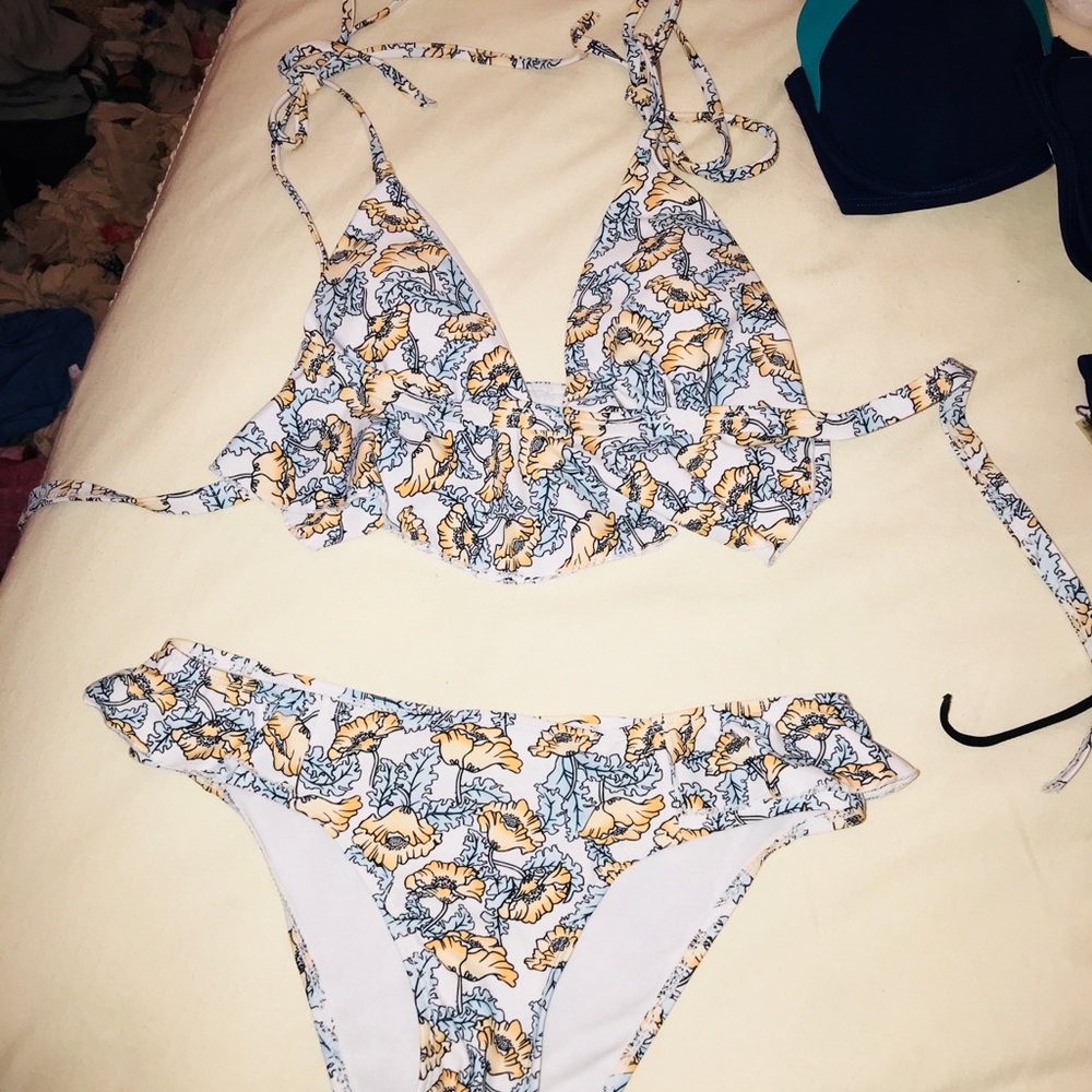 Brand new swimmie✨